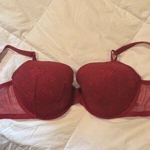 Elegant Victorias Secret Red Lace Bra